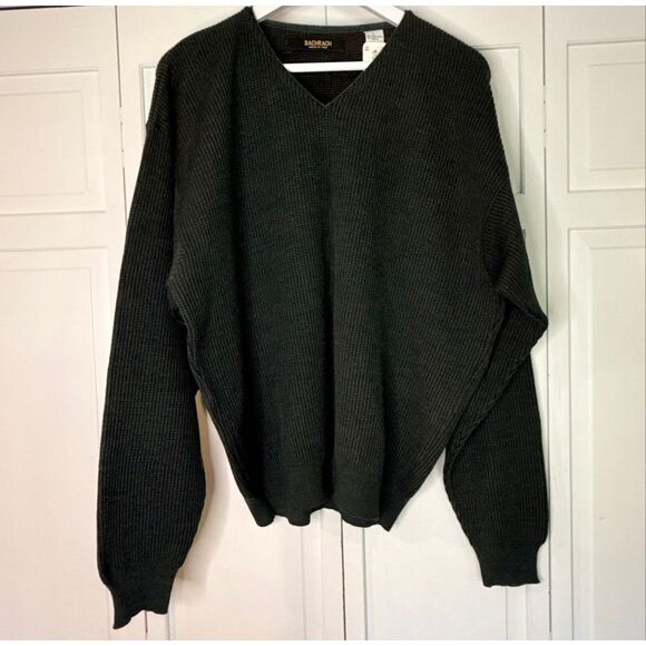 Bacharach NWT made in Italy merino wool green vneck sweater  L - Picture 2 of 9